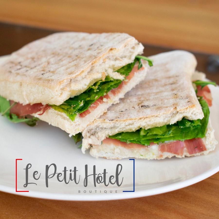 Le Petit * Concepcion